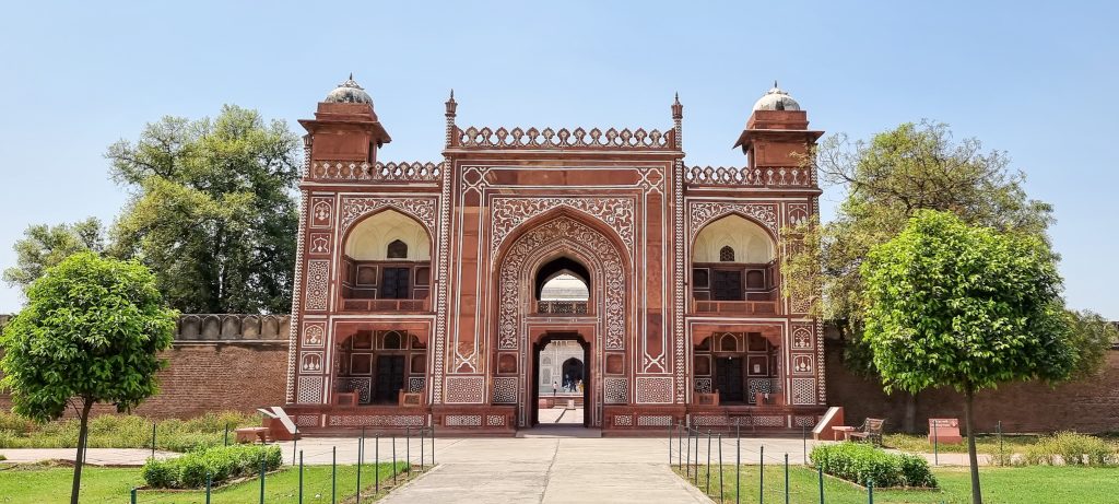 Entrance of Baby Taj