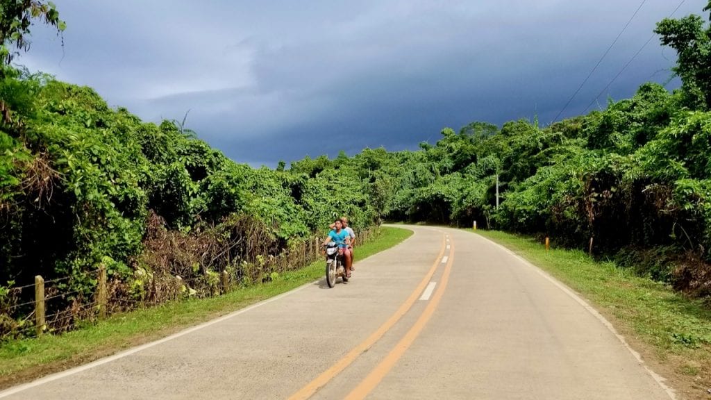 Beautiful Road in El Nido