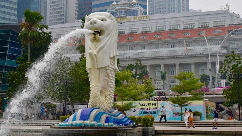 You will meet the Merlion many times during your 4 day Singapore trip. 