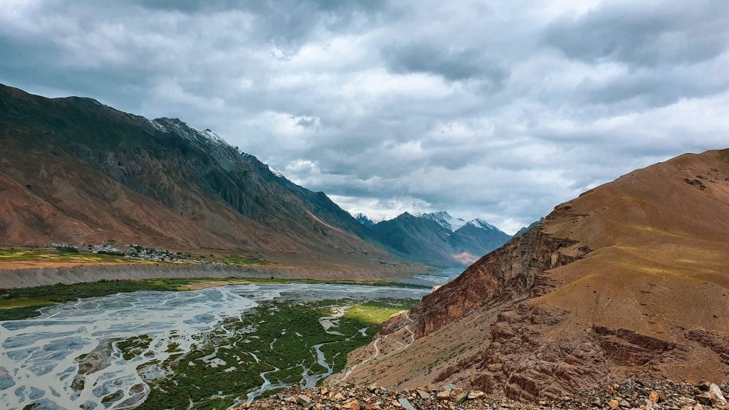 The road to From Kaza to Langza village.