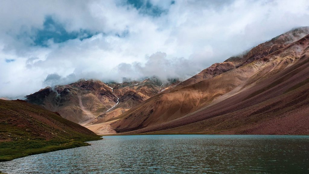 Chandra Taal in Spiti valley is a beautiful lake. 