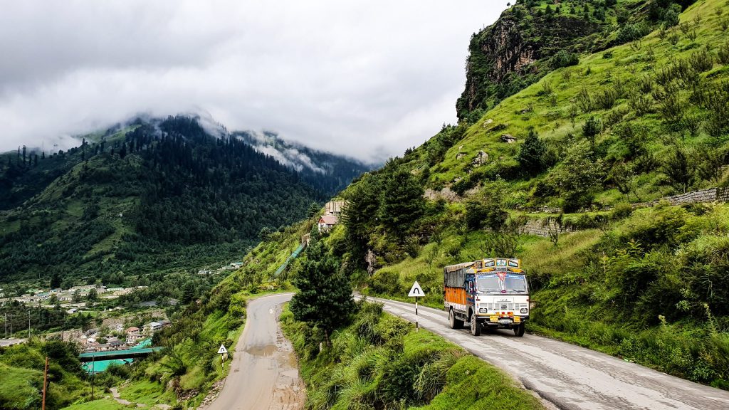 The road from Manali to Spiti valley is spiral. 