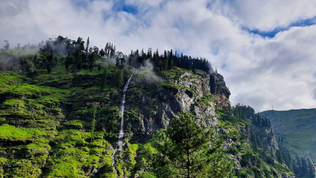 A beautiful waterfall on my way to Spiti valley from Manali. 