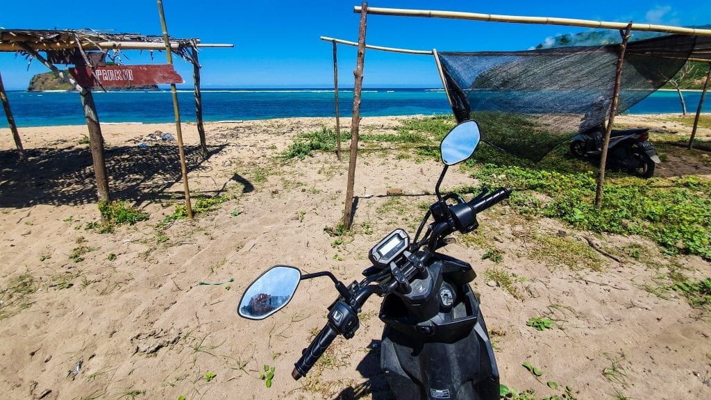 Renting a motorbike in Lombok is the best way to travel