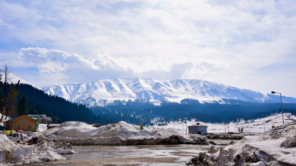 Mountains in Gulmarg