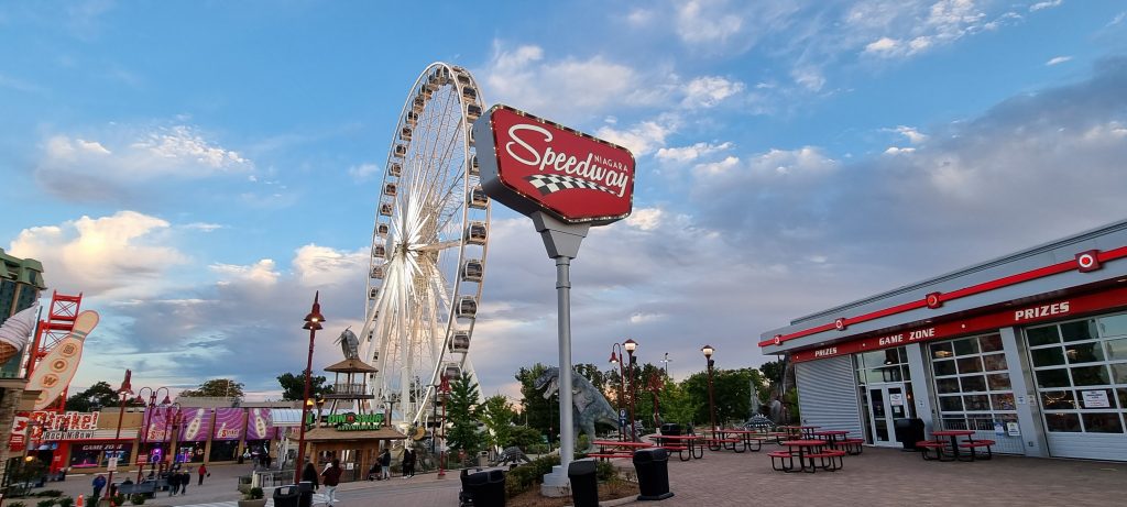 Ferries wheel in Niagara