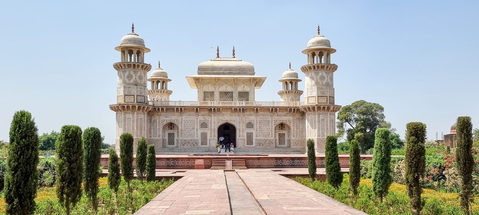 Places to Visit in Agra in One Day - A Walk in the World - Taj Mahal