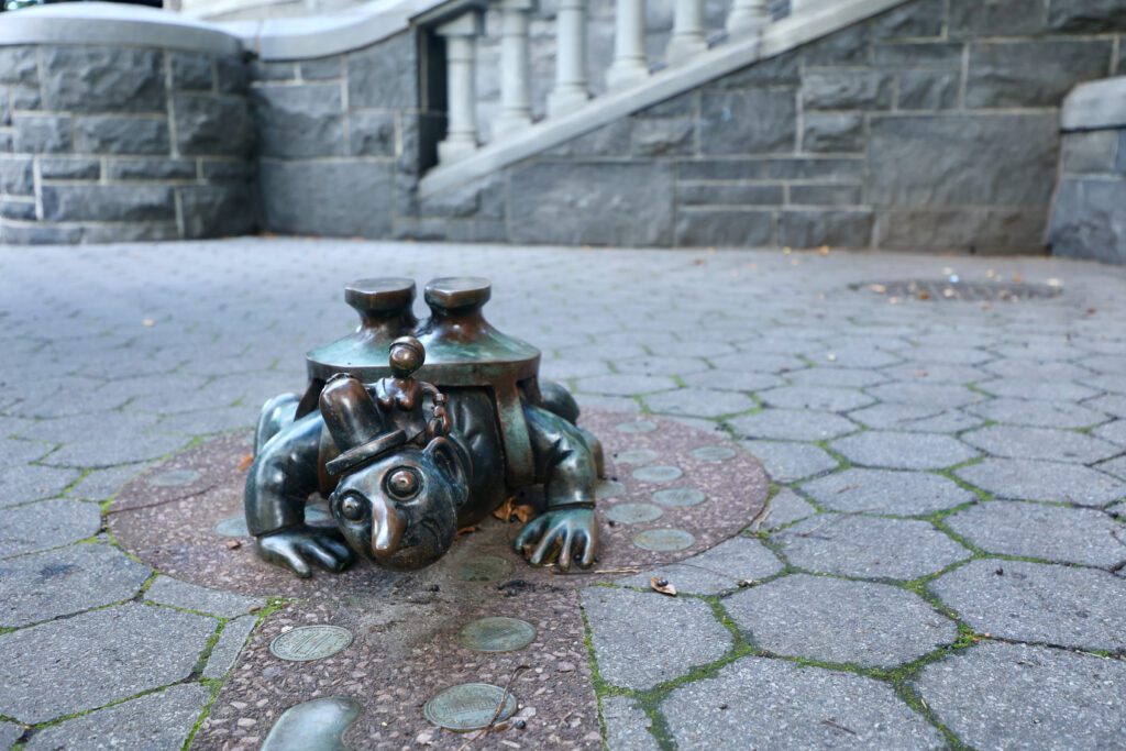 Small sculpture in Battery Park City in New York